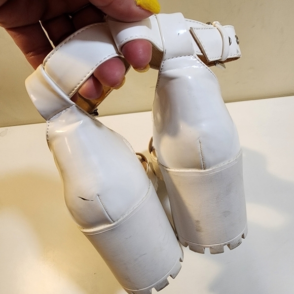 Nasty Gal White Platform Wrap Ankle Sandals size 9 - Picture 9 of 14